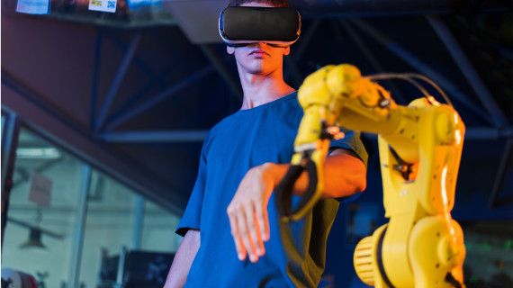 Digital twin robotic arm simulation